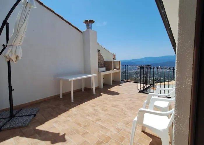 Lägenhet Dommu Amsicora Piano 2